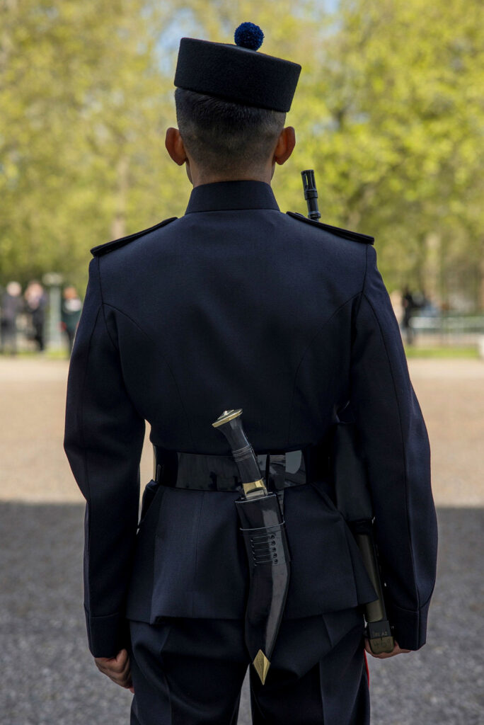Back profile of a soldier